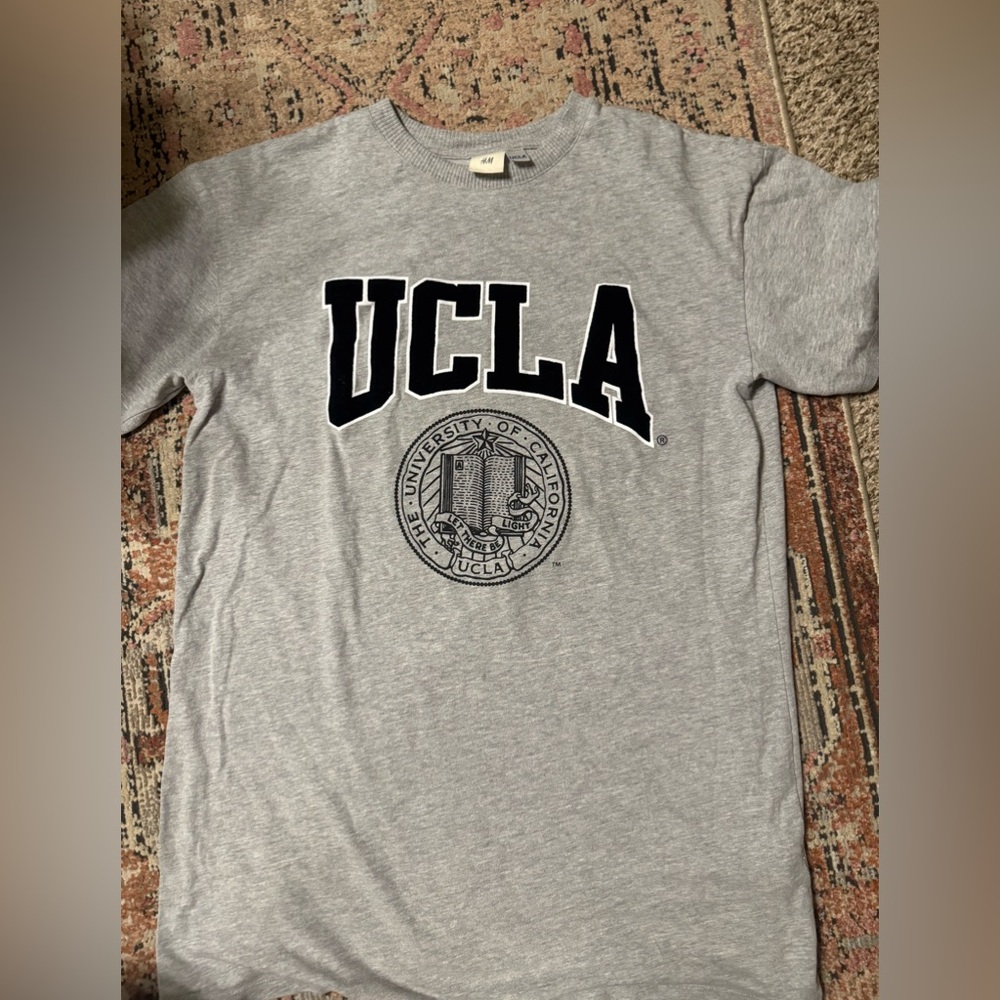 H&M UCLA oversized tshirt medium